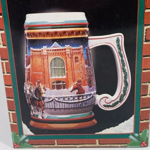 1997 Budweiser Holiday stein - Picture 3 of 15